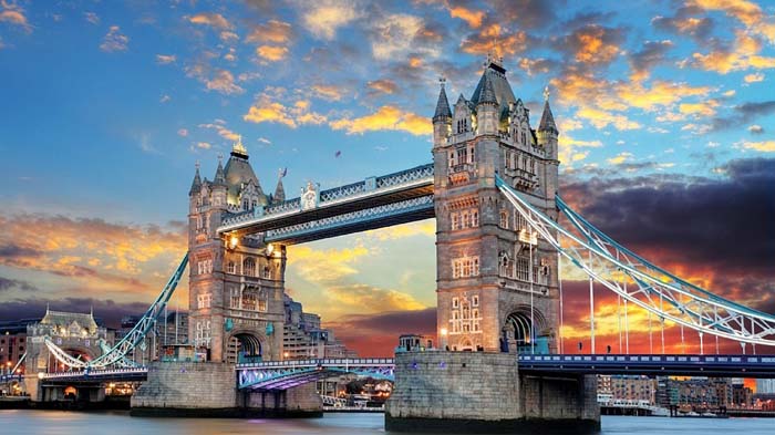 20 варіантів дозвілля в Лондоні: Тауерський міст