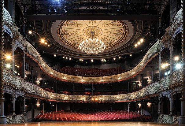 Театры Лондона: старая и новая классика