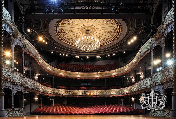 Театри Лондона: стара й нова класика